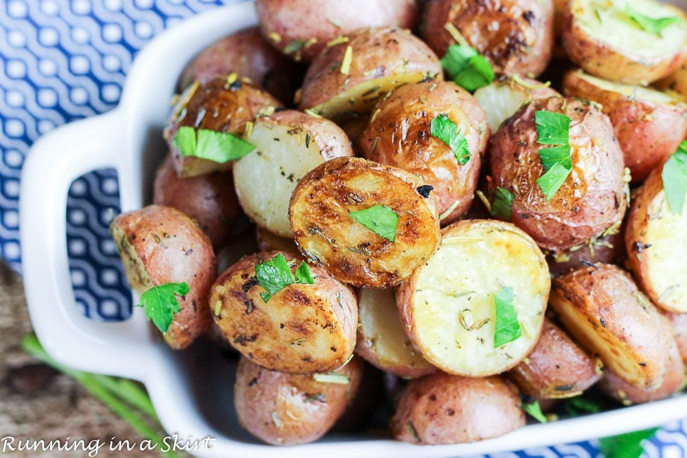 https://www.runninginaskirt.com/wp-content/uploads/2015/04/oven-roasted-baby-red-potatoes-29.jpg
