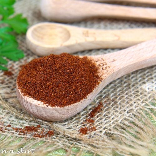 https://www.runninginaskirt.com/wp-content/uploads/2022/02/Chili-Seasoning-Recipe-Spice-Mix-19-of-38-3-500x500.jpg